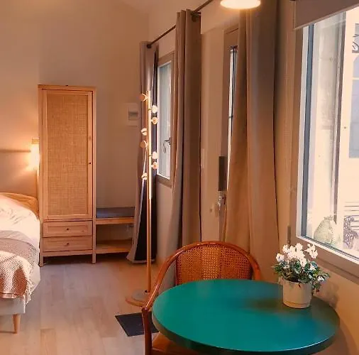 Holiday home Maisonnette Cosy Coeur Centre Avec Accueil Velo